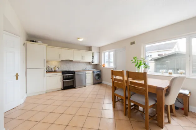 Photo of 24 Rochfort Avenue, Lucan, Co.Dublin, K78R635