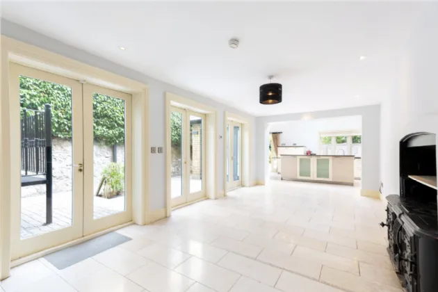 Photo of 33 St. Mary's Road, Ballsbridge, Dublin 4, D04 A6K2