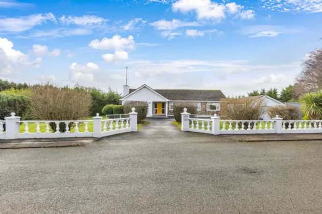 Photo of 3 Peacockstown Estate, Peacockstown, Dublin 15, D15 P30H