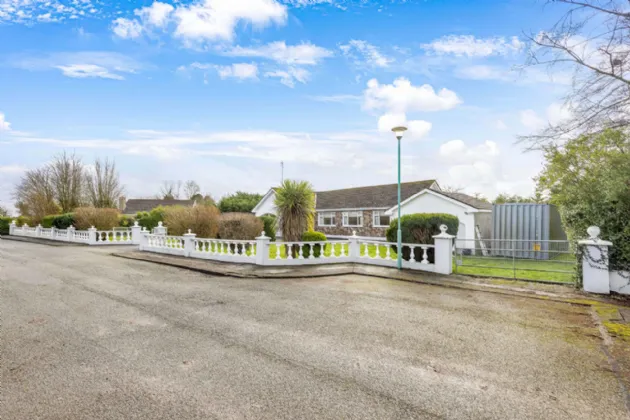 Photo of 3 Peacockstown Estate, Peacockstown, Dublin 15, D15 P30H