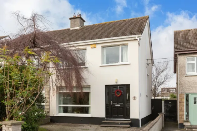 Photo of 94 Ballinteer Drive, Ballinteer, Dublin 16, D16 EY96