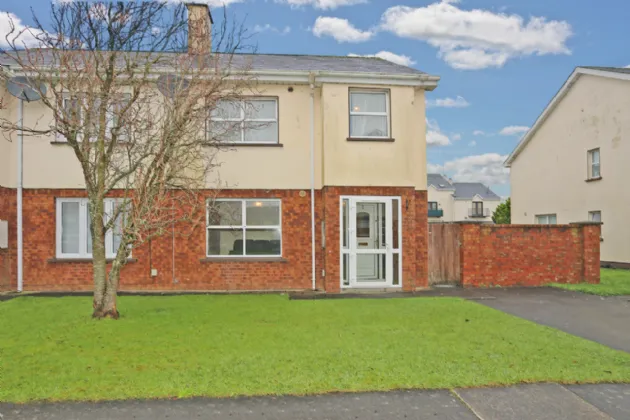 Photo of 2 Ballycasey Court, Shannon, Clare, V14 XY33