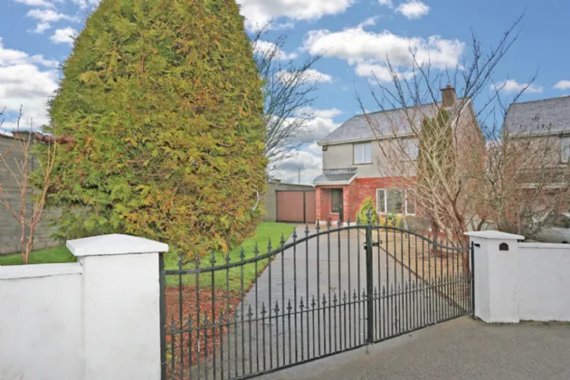 Photo of 31 Woodview Heights, Sixmilebridge, Co. Clare, V95H6K1