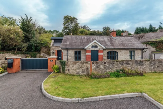 Photo of Laurel Cottage, Stocking Lane, Rathfarnham, Dublin 16, D16 F596