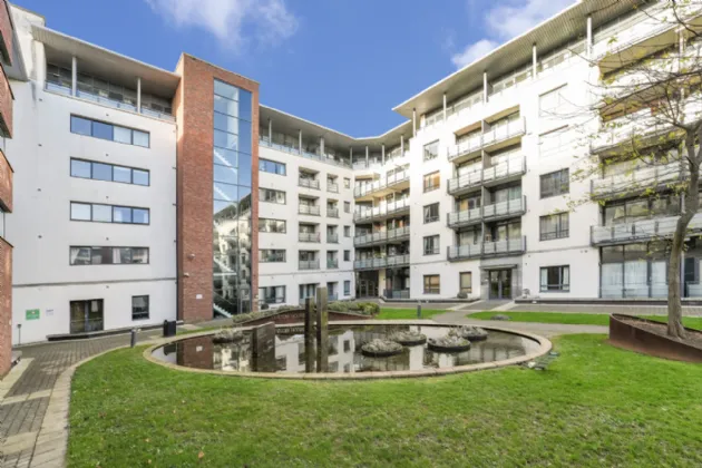 Photo of 6 Barrow House, Custom House Square, IFSC, Dublin 1, D01 A317