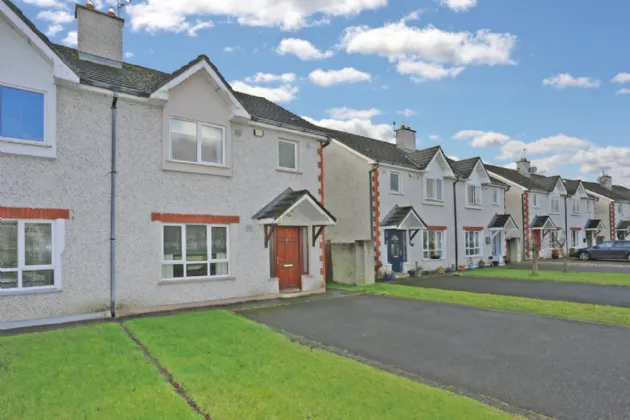 Photo of 27 Dun Aras, Shannon, Clare, V14DF22