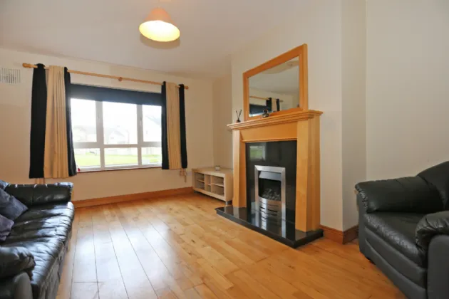 Photo of 27 Dun Aras, Shannon, Clare, V14DF22