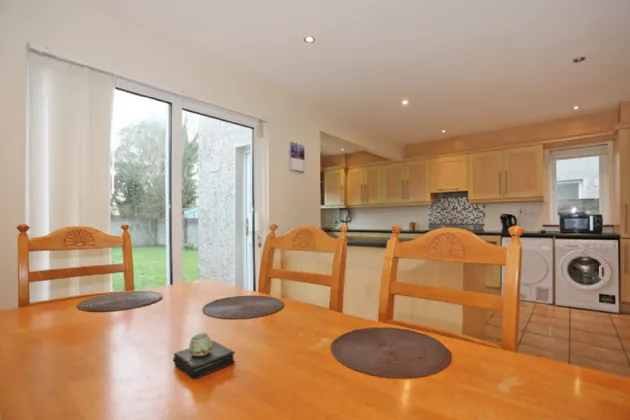 Photo of 27 Dun Aras, Shannon, Clare, V14DF22