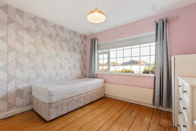 Photo of 37 Castleknock Crescent, Castleknock, Dublin 15, D15KOWV