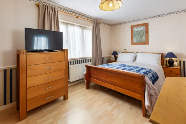 Photo of 19 Pecks Lane, Castleknock, Dublin 15, D15 KXV8