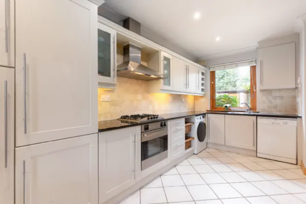 Photo of 6 Dunbur, Brookvale Road, Donnybrook, Dublin 4, D04 W2XO