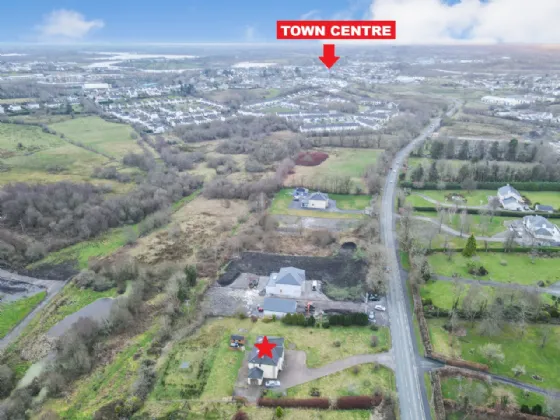 Photo of Clenahoo House, Leitrim Road, Carrick-On-Shannon,, Co. Leitrim, N41 FN24