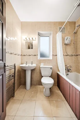 Photo of 10 Ballycanew Court, Ballycanew, Co. Wexford, Y25TW80