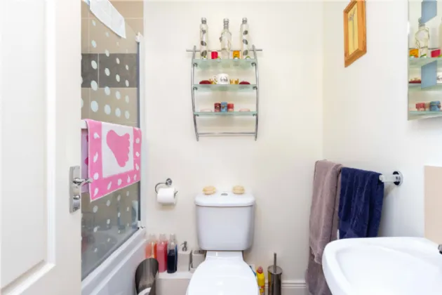 Photo of 40 Millbourne Crescent, Ashbourne, Co Meath, A84F402