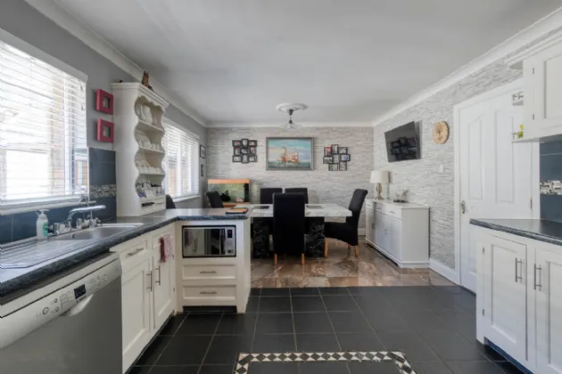 Photo of 28 Esker Gate,, Mountmellick ,, Co.Laois, R32 AH59