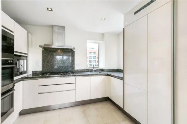 Photo of 76 Shrewsbury Square, Sandymount Avenue, Dublin 4, D04 AE61