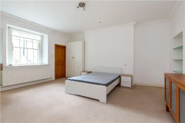 Photo of 70 Waterloo Road, Ballsbridge, Dublin 4, D04 C796