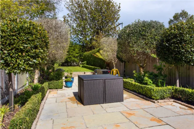 Photo of 22 Shelbourne Road, Ballsbridge, Dublin 4, D04 FR99