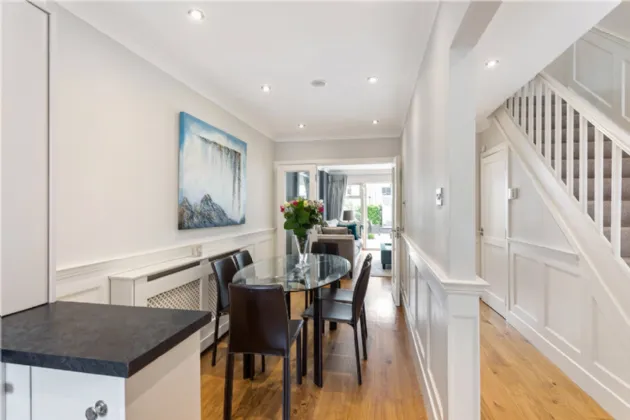 Photo of 40 Pembroke Gardens, Ballsbridge, Dublin 4, D04 T2H9