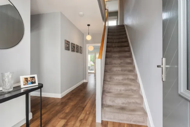 Photo of 1 Willow Glen, Glenamuck Road, Carrickmines, Dublin 18, D18 TVX4