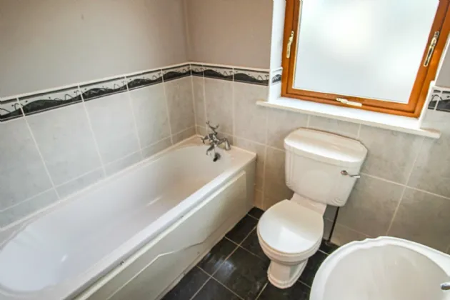 Photo of 11 Ros na HInse, Attyrory,, Carrick-On-Shannon,, Co. Leitrim, N41X9C5