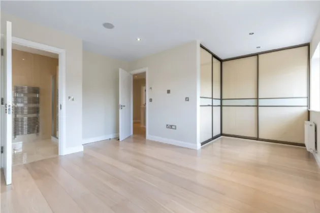 Photo of 35 Cairn Hill, Westminster Road, Foxrock, Dublin 18, D18 W9X0