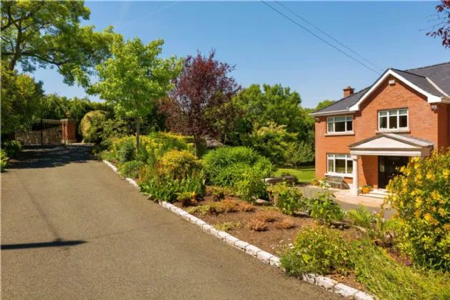 Photo of Ashieanna, Ballycorus Road, Kilternan, Dublin 18, D18 KR92