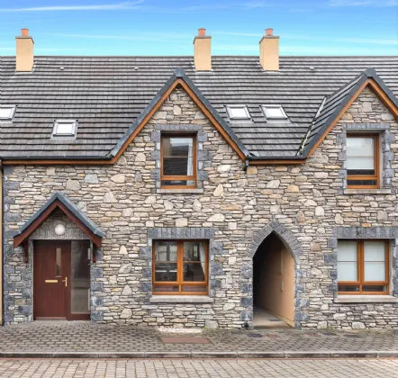 Photo of 8 Ceann Mara Court, Pairc na Gloine, Kenmare, Co Kerry, V93 V093