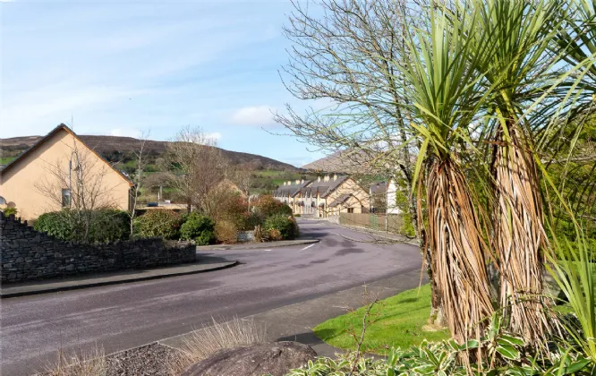 Photo of 8 Ceann Mara Court, Pairc na Gloine, Kenmare, Co Kerry, V93 V093