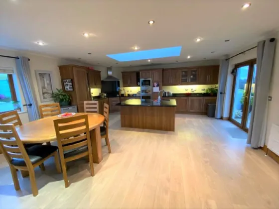 Photo of Dunloe Upper, Beaufort, Killarney, Co Kerry, V93AOY7