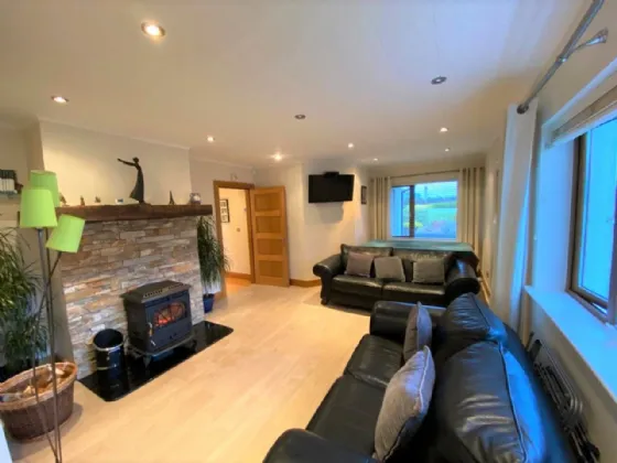 Photo of Dunloe Upper, Beaufort, Killarney, Co Kerry, V93AOY7