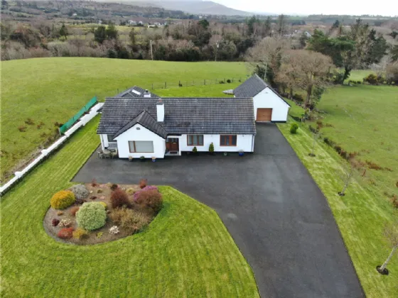 Photo of Dunloe Upper, Beaufort, Killarney, Co Kerry, V93AOY7