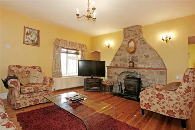 Photo of Crossroads Cottage, Castleroberts, Adare, Co Limerick, V94 VY2Y