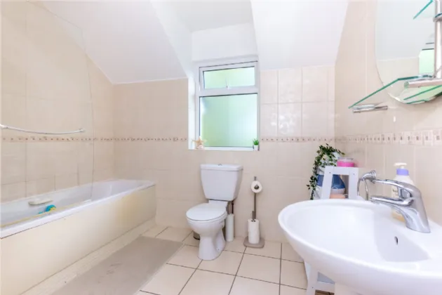 Photo of 1 Ard Aoibhinn, Gurteeny, Woodford, Co. Galway, H62 FT92