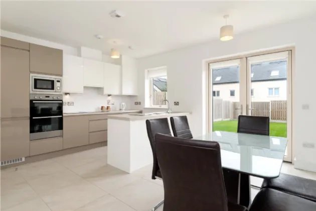 Photo of 10 Shackleton Grove, Lucan, Co. Dublin, K78 T2R2