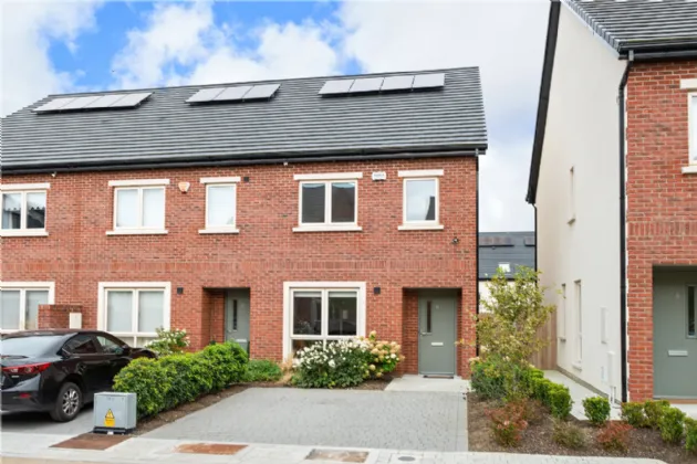 Photo of 10 Shackleton Grove, Lucan, Co. Dublin, K78 T2R2