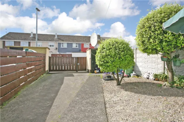 Photo of 42 Aidan Park, Shannon, Co Clare, V14 RH48