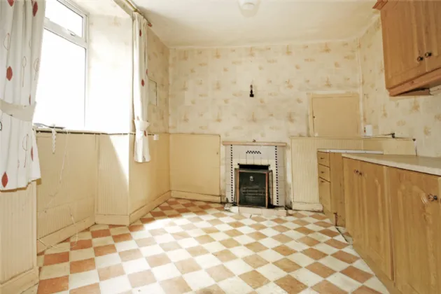 Photo of 73 Wolfe Tone St, Limerick, V94 E24X