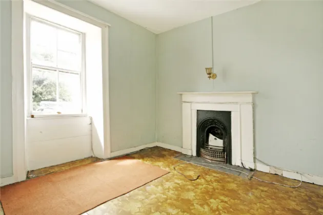 Photo of 73 Wolfe Tone St, Limerick, V94 E24X