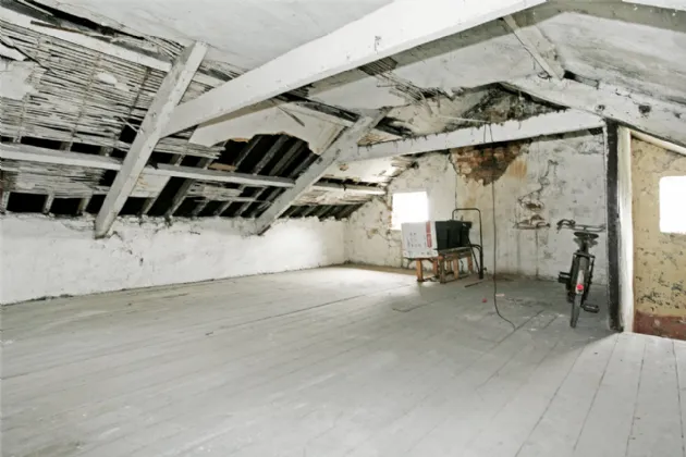 Photo of 73 Wolfe Tone St, Limerick, V94 E24X