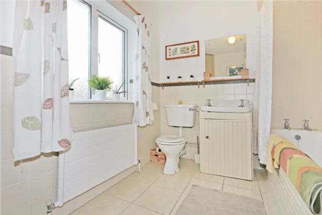 Photo of 18 Aisling Drive, Clareview, Limerick, V94 N6PN