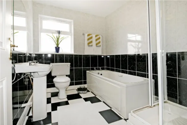 Photo of 33 Newtown Park, Annacotty, Co Limerick, V94 D5HF