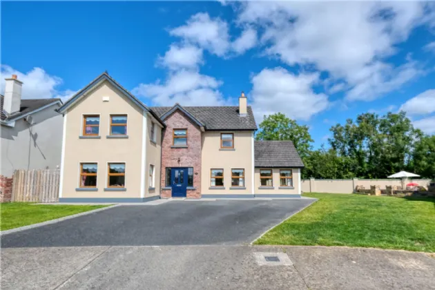 Photo of 9 Railway Court, Newtownforbes, Co. Longford, N39KR76