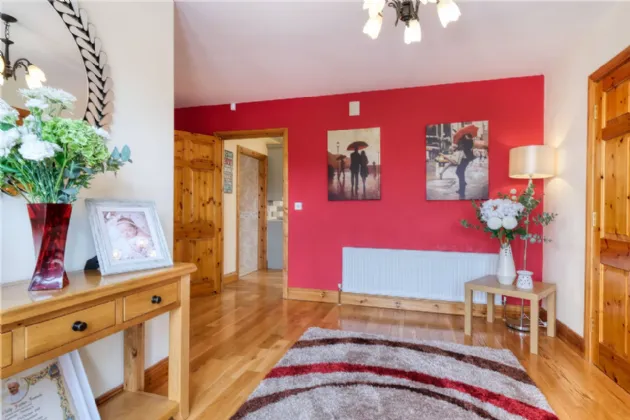 Photo of 9 Railway Court, Newtownforbes, Co. Longford, N39KR76