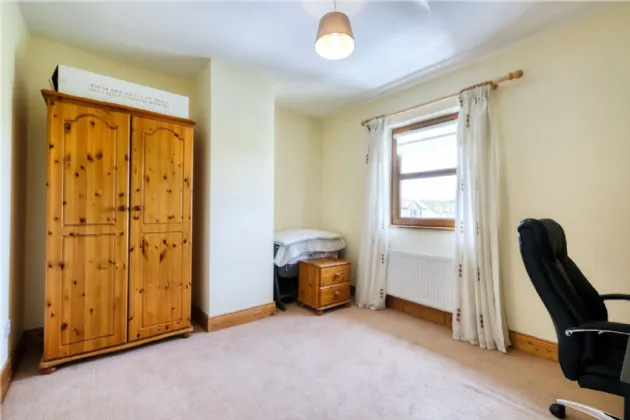 Photo of 9 Railway Court, Newtownforbes, Co. Longford, N39KR76