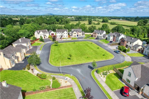 Photo of 9 Railway Court, Newtownforbes, Co. Longford, N39KR76