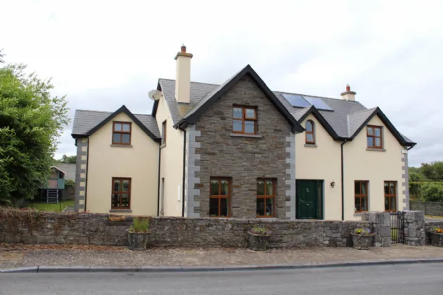 Photo of Royal Oak, Bagenalstown, Co. Carlow, R21P409