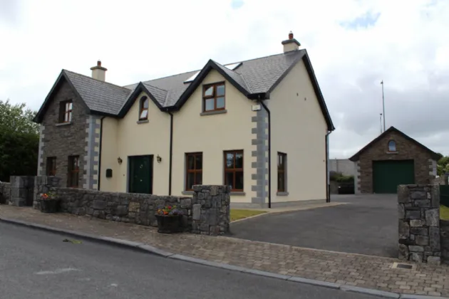 Photo of Royal Oak, Bagenalstown, Co. Carlow, R21P409