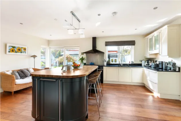 Photo of 18a Glenamuck Cottages, Carrickmines, Dublin 18, D18 E2X9