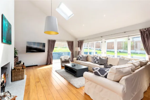 Photo of 18a Glenamuck Cottages, Carrickmines, Dublin 18, D18 E2X9